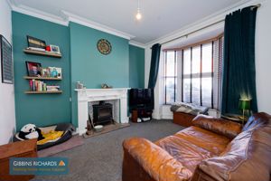 Sitting Room- click for photo gallery